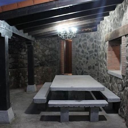 El Cauce Villa Navaluenga Ngoại thất bức ảnh