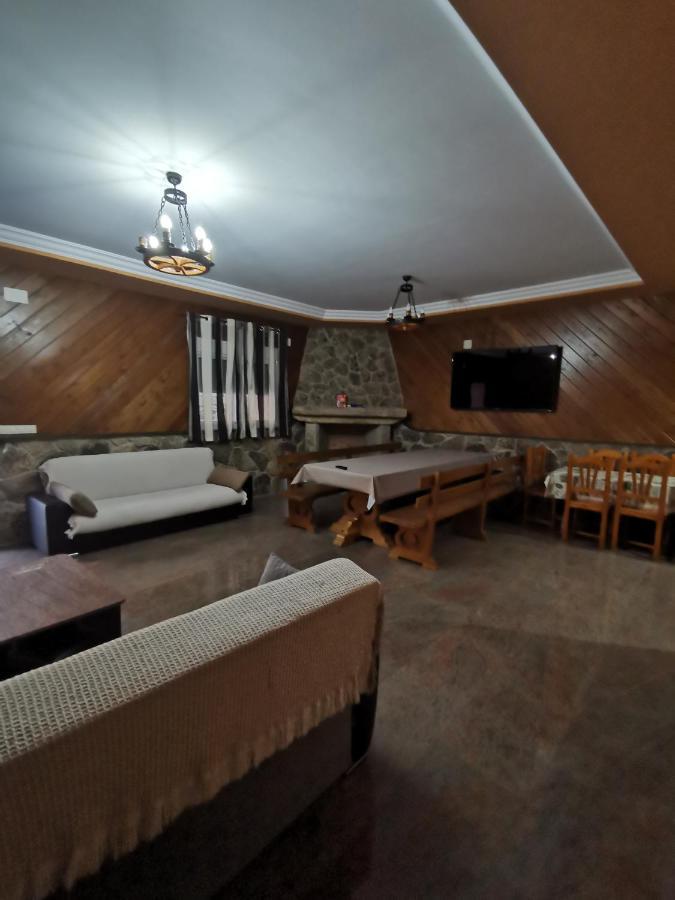 El Cauce Villa Navaluenga Ngoại thất bức ảnh